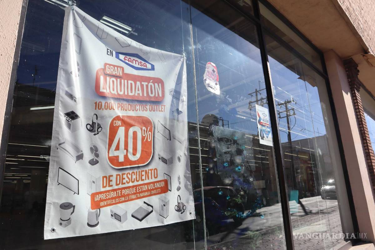 $!En la sucursal de la Zona Centro, FAMSA ofrece ofertas de hasta 60 por ciento de descuento.