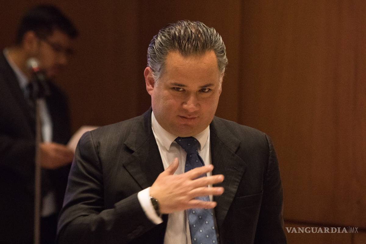 Santiago Nieto, titular de la UIF, da positivo a COVID-19