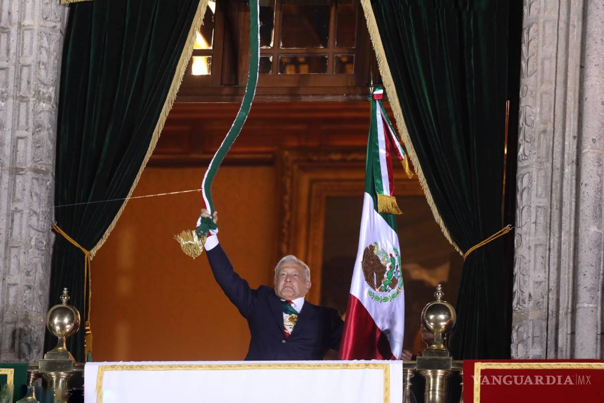 $!Para posteriormente dar las campanadas conmemorativas al Grito de Dolores.