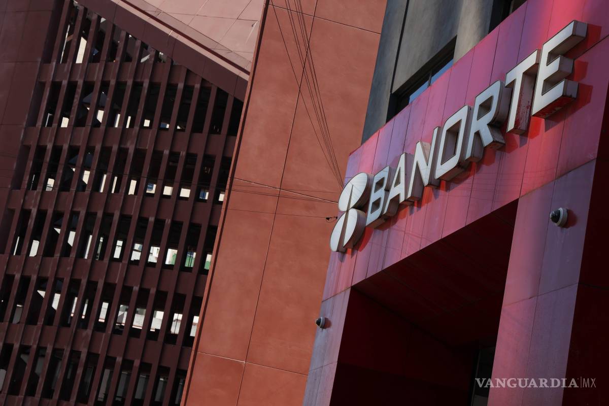 $!CIUDAD DE MÉXICO, 08DICIEMBRE2024.- Fachada de Banorte en avenida Juárez. FOTO: MOISÉS PABLO/CUARTOSCURO.COM