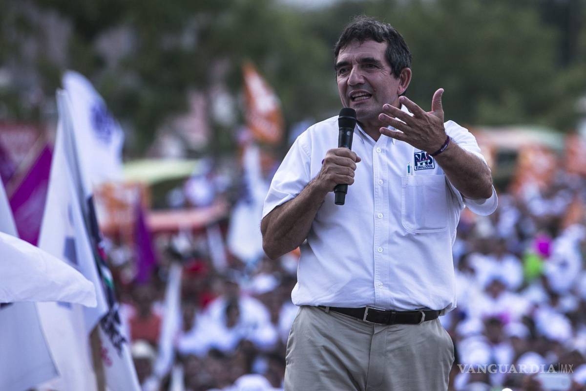 $!31/05/2016. Héctor Melesio Cuén Ojeda quien fuera candidato a gobernador del partido (PAS) y Movimiento Ciudadano en su cierre de campaña en Culiacán.