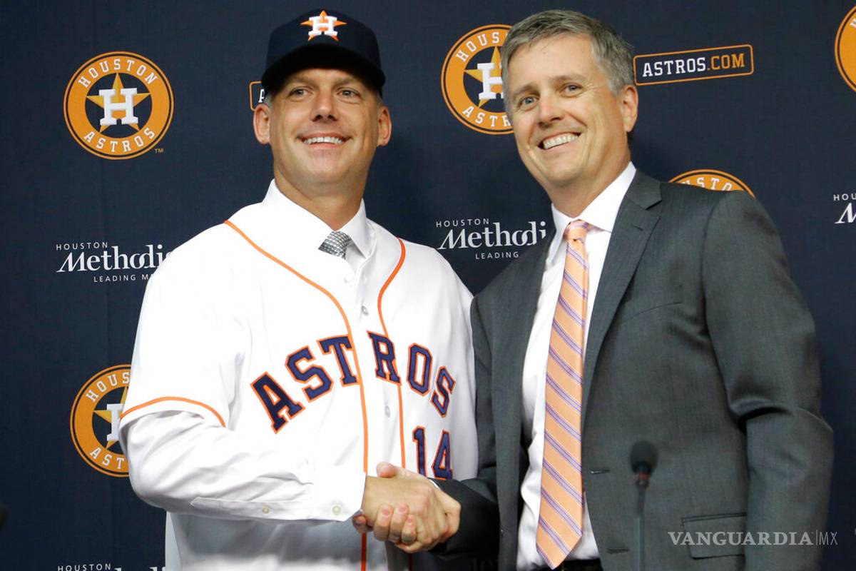 MLB suspende al mánager y gerente de los Astros por el robo de señales