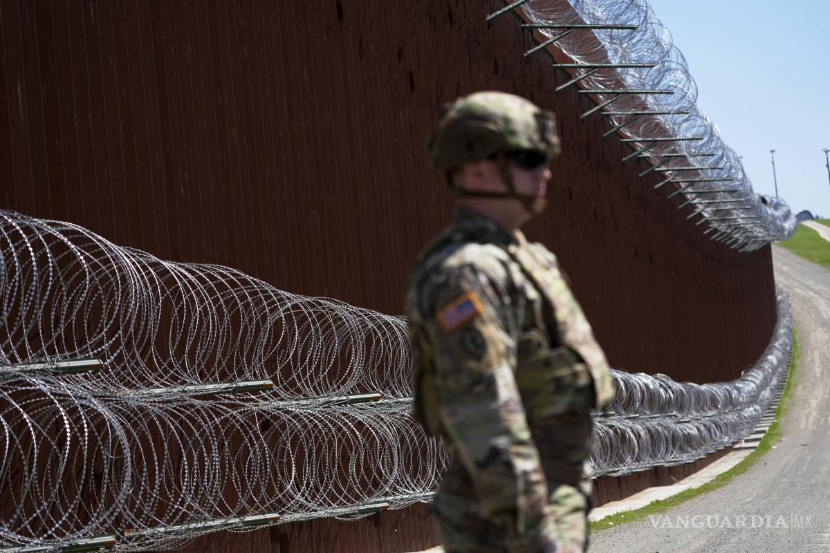 En medio de críticas, amplía Estados Unidos zonas militarizadas a un tercio de la frontera con México