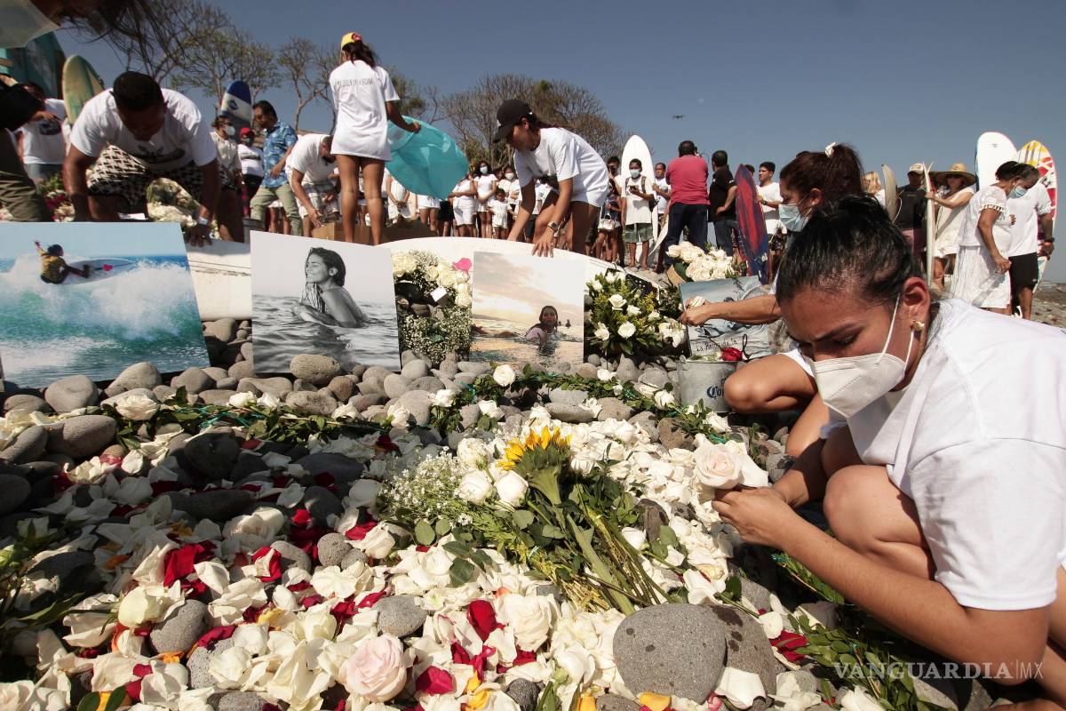 Merecido homenaje póstumo a Katherine Díaz, surfista que murió por la caída de un rayo