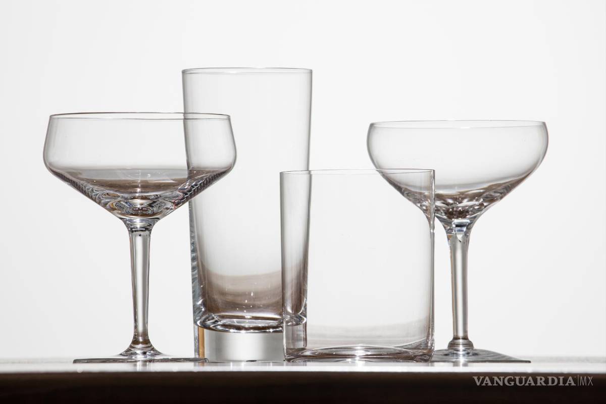 $!Una parte de la diversión, y algo de la belleza de servir cocteles, es que cada bebida tiene su propio recipiente.