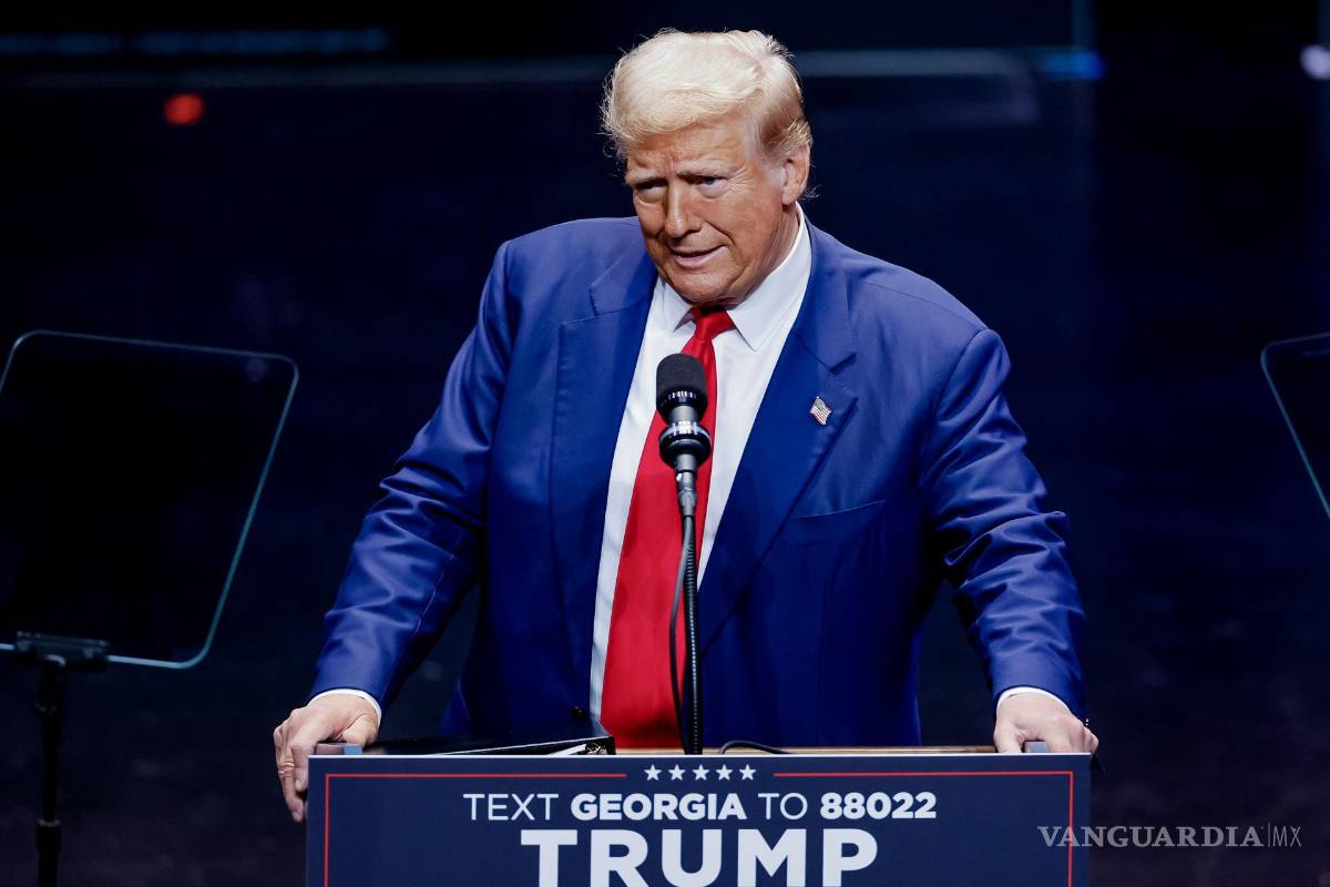 $!Uno mensaje en la cuenta Truth Social de Donald Trump mostraba a un grupo de gatitos sosteniendo un cartel que decía: “No dejen que nos coman, ¡Voten a Trump!”