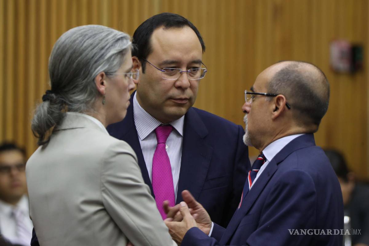 Sí habrá ‘cancha pareja’, advierte consejero del INE