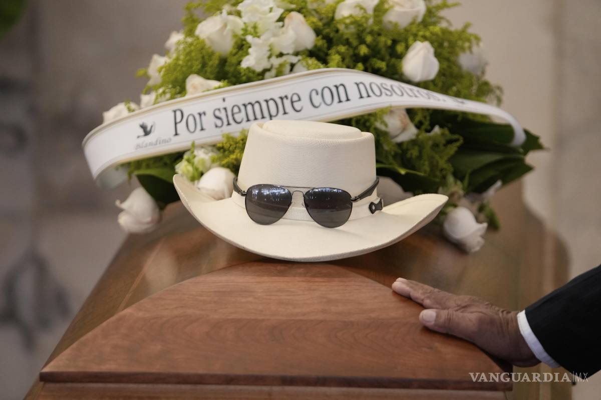 Sube a 221 muertes por derrumbe en una discoteca dominicana; inician homenajes a fallecidos