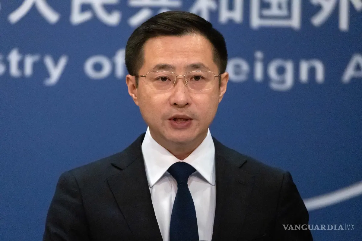 $!El portavoz del Ministerio de Asuntos Exteriores de China, Lin Jian ,habla sobre las inundaciones registradas en la zona fronteriza entre Nepal y el Tíbeten Pekín.
