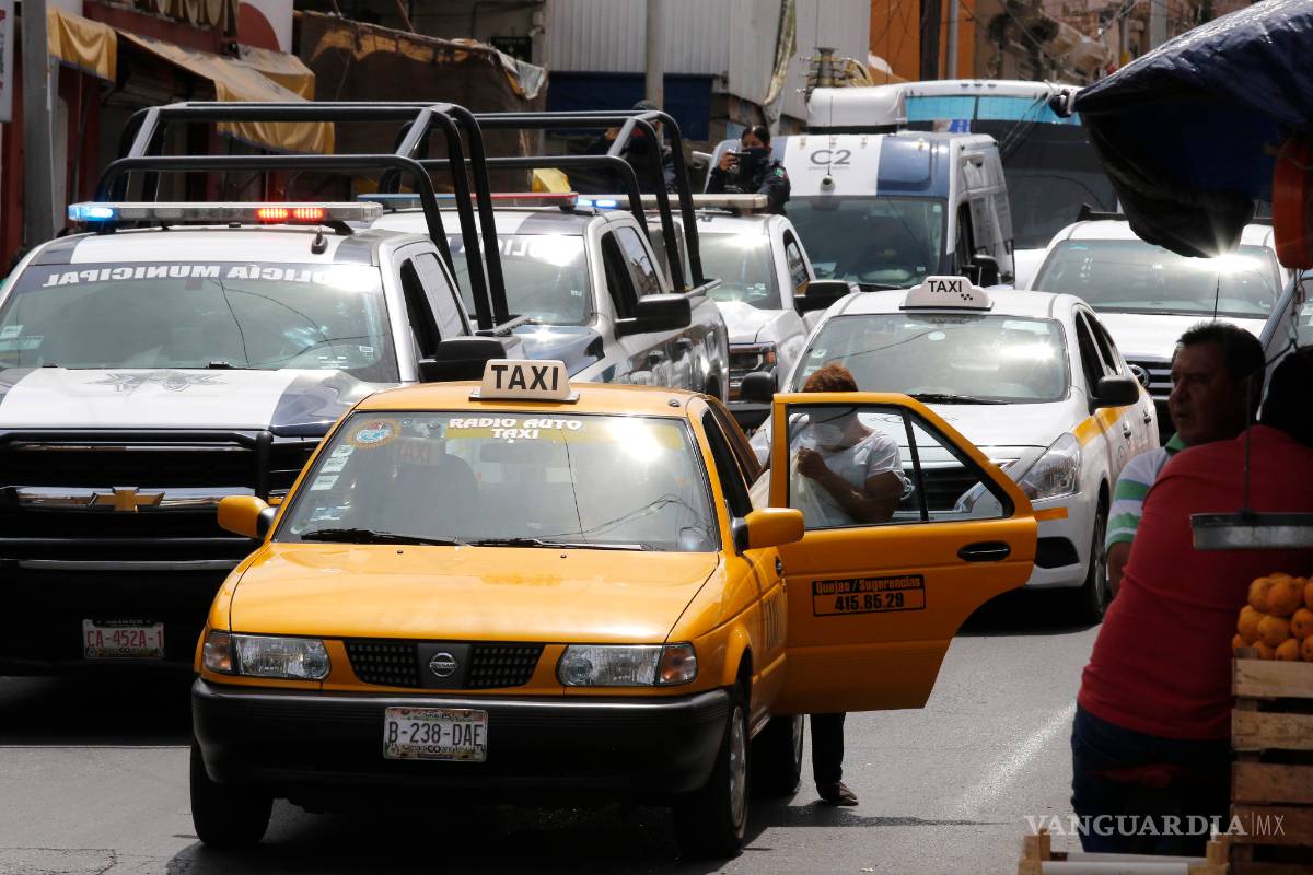 Deja cuarentena sin trabajo a taxistas de Saltillo