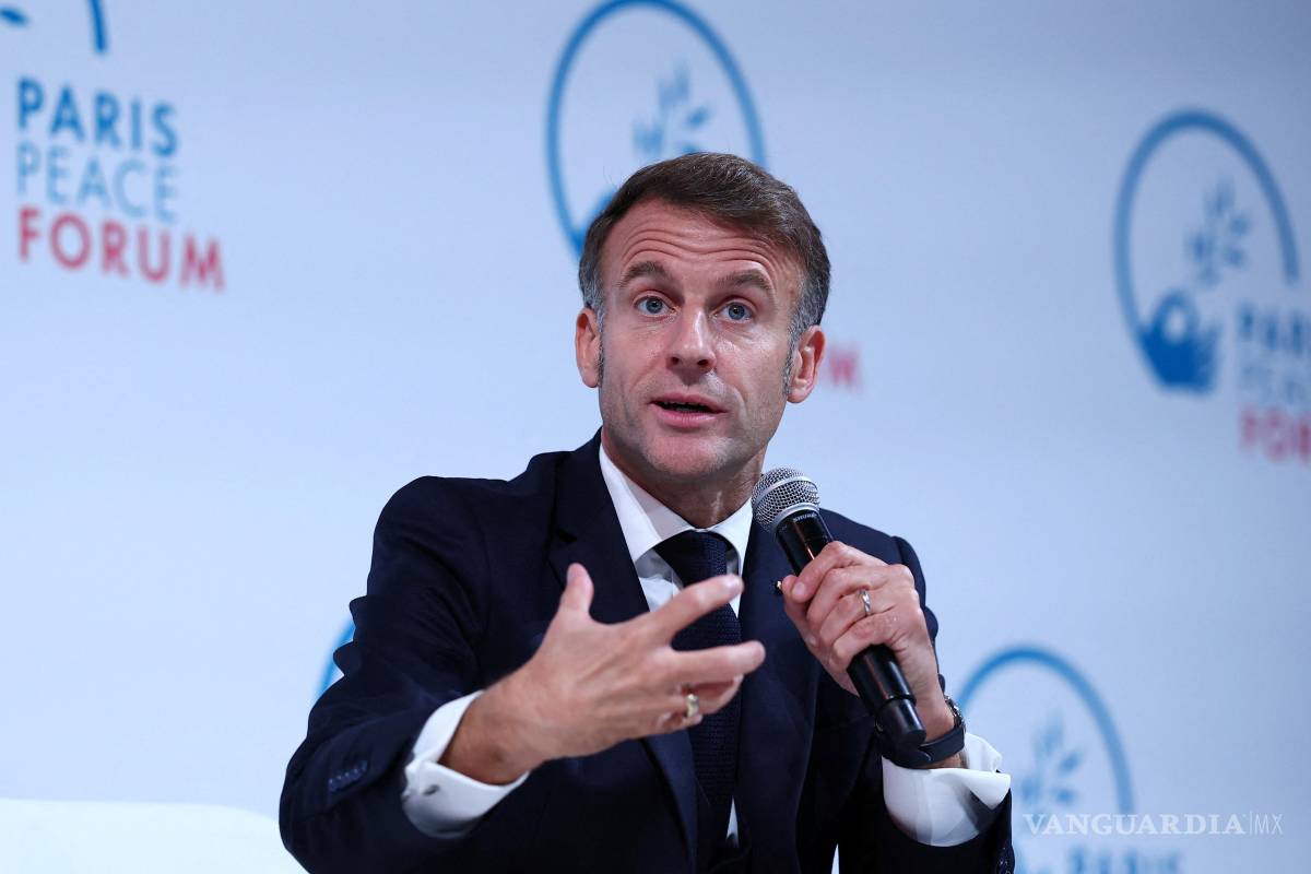 $!El presidente francés Emmanuel Macron en una sesión plenaria con motivo del décimo aniversario del Acuerdo de París en el Palacio de Chaillot.