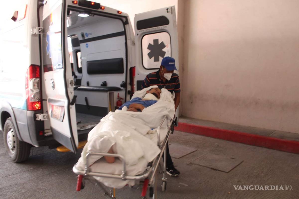 Hombre apedrea domicilio en Parras, Coahuila; en respuesta, lo golpean con un bate