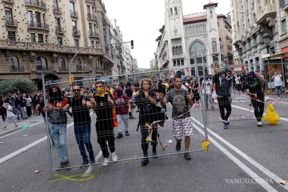 $!Miles de independentistas colapsan Cataluña con huelga general y manifestaciones