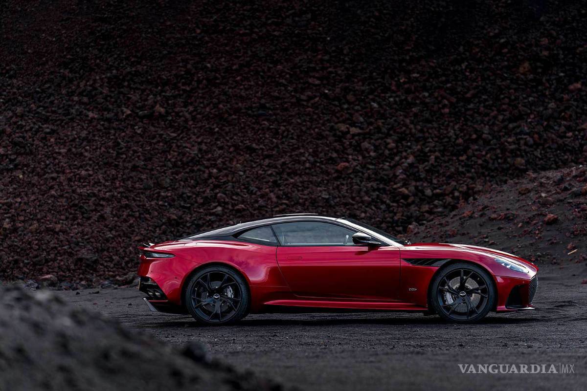 $!Aston Martin DBS Superleggera, un Gran Turismo muy rápido y muy elegante