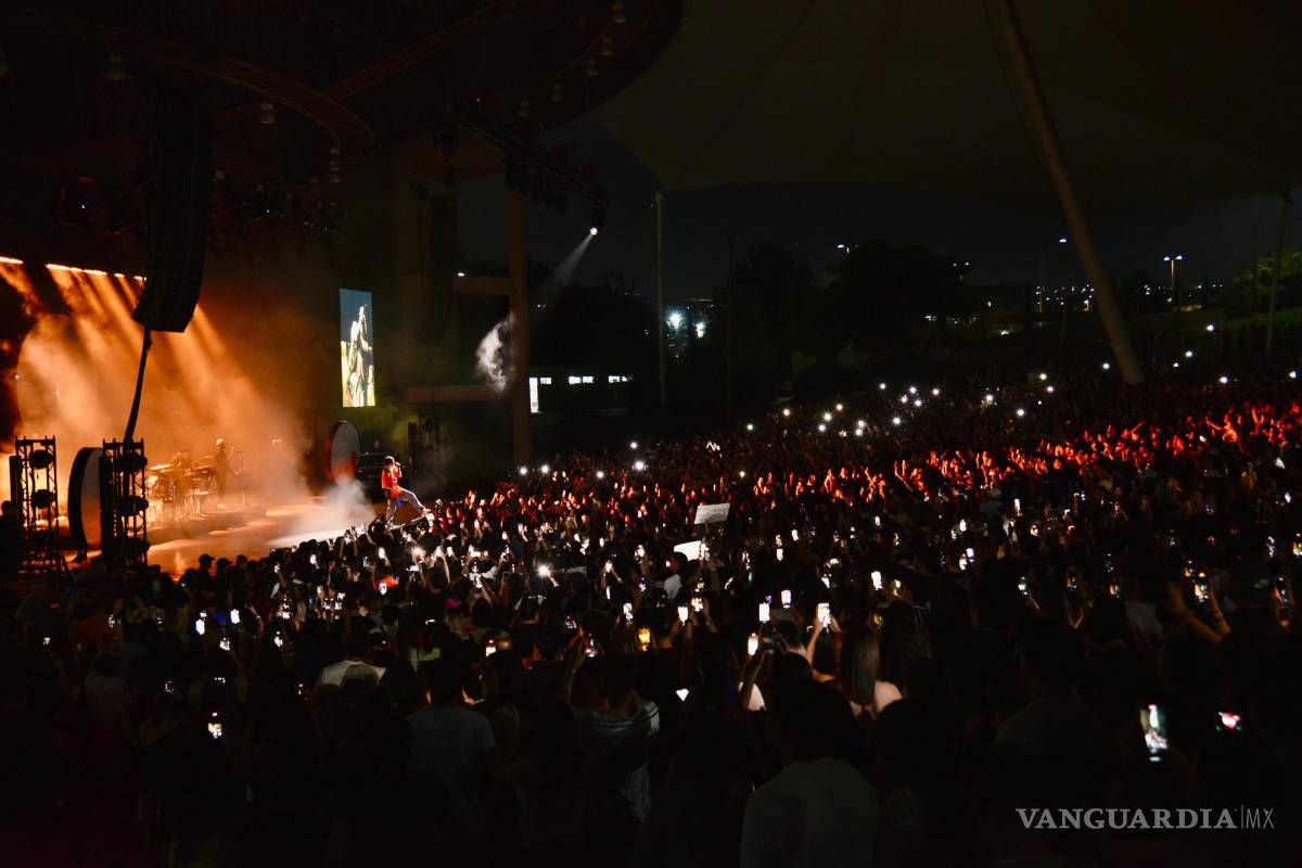 $!Los saltillenses pudieron bailar con las canciones del venezolano.