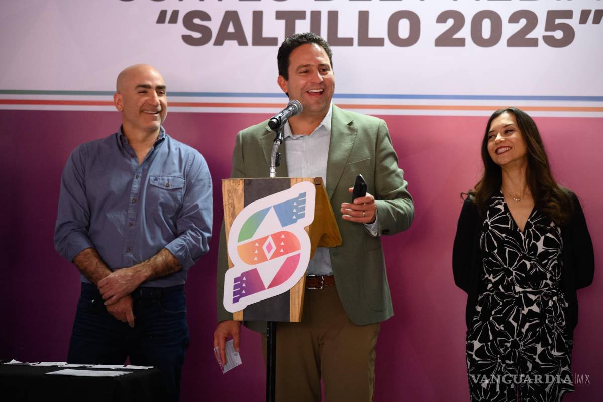 $!El alcalde Javier Díaz González encabezó el sorteo y destacó el impacto positivo del pago del predial en la ciudad.