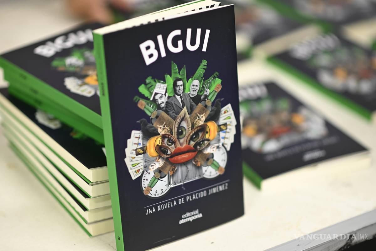$!El escritor habló sobre su novela ‘Bigui’, que fue presentada en el Centro Cultural Universitario.