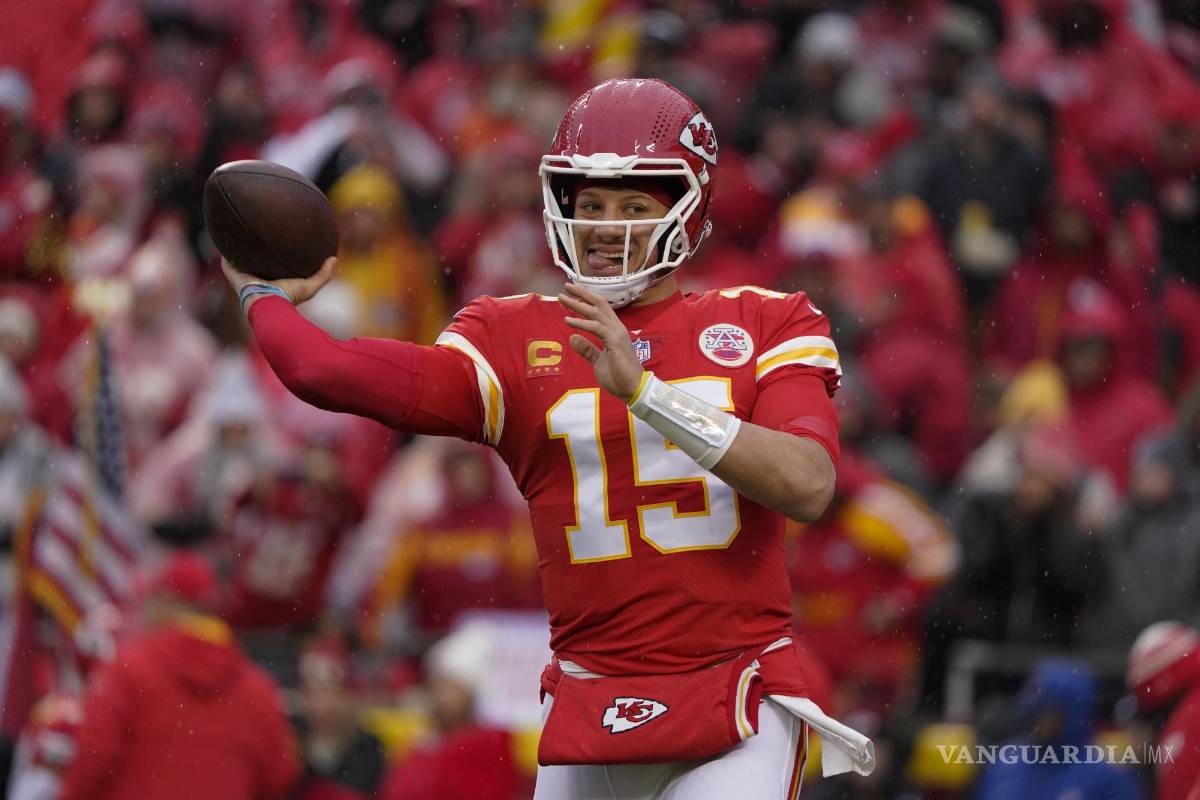 Con Mahomes lastimado Chiefs dejan fuera a los Jaguars