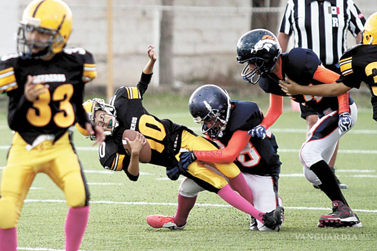 En la AFAIS Broncos derriten el acero