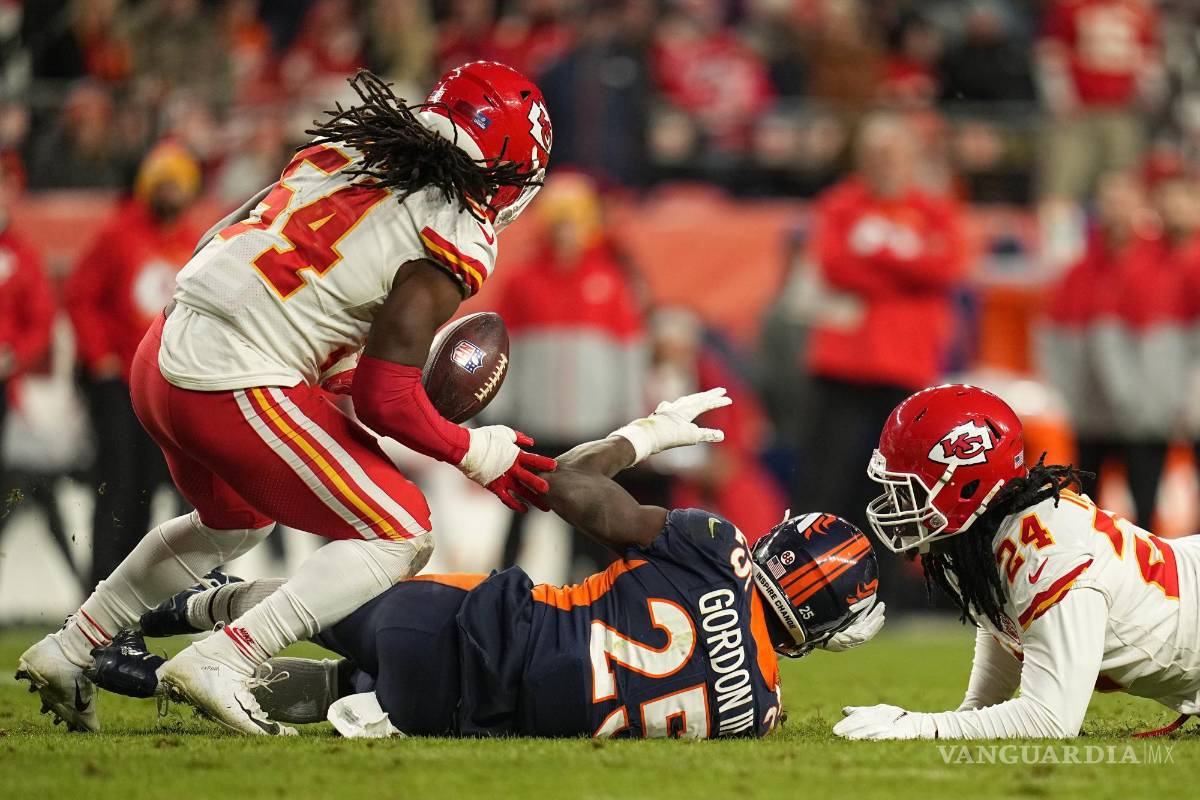 Derrotan los Chiefs a los Broncos de Denver y se encaminan a la Conferencia Americana