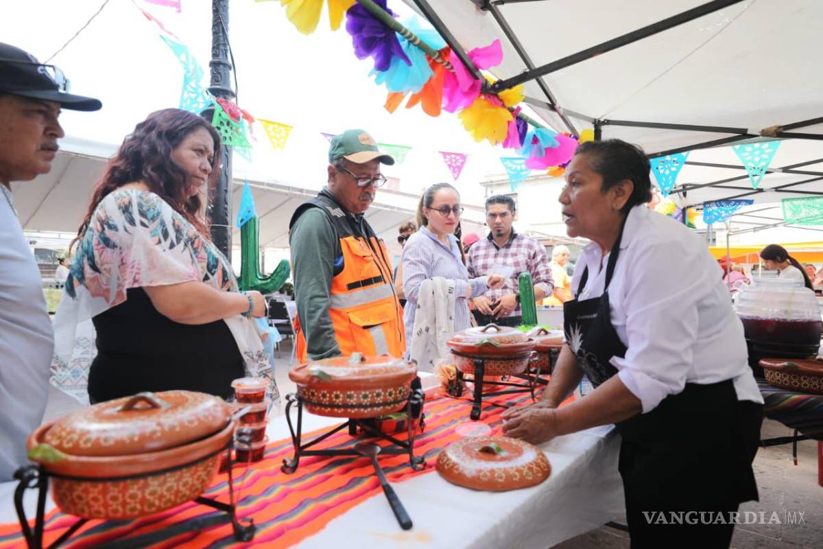 $!Las cazuelas de pescado, nopalitos y lentejas fueron algunas de las opciones que los asistentes pudieron disfrutar durante el festival.