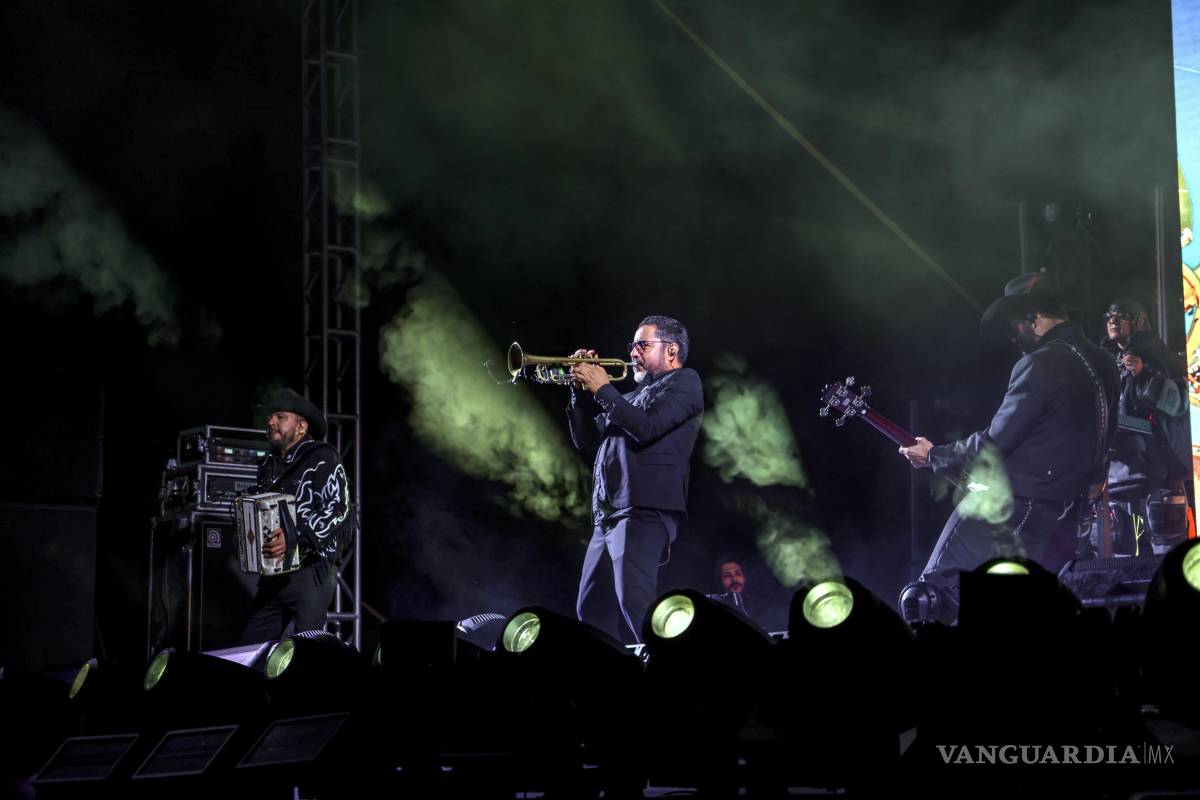 $!Vive Saltillo noche electrónica con Nortec: Bostich + Fussible y Tom &amp; Collins