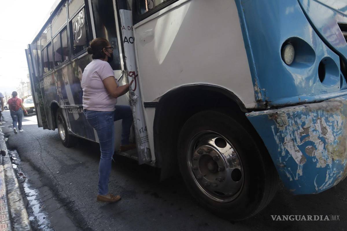 No respetan ‘cumbieros’ de Saltillo la tarifa estudiantil