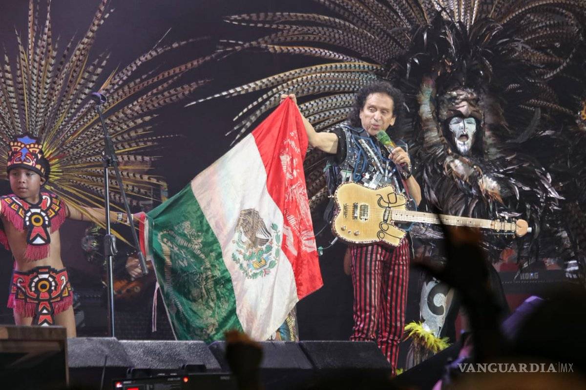 Alex Lora lanzará canción inspirada en mexicanos que murieron tras tiroteo en El Paso