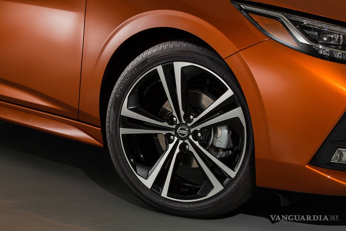 $!Nissan Sentra 2020 es un compacto más extrovertido y refinado