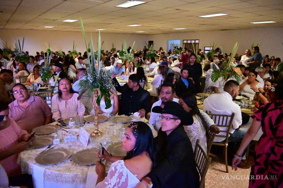 $!Las actas matrimoniales se entregaron de forma gratuita.