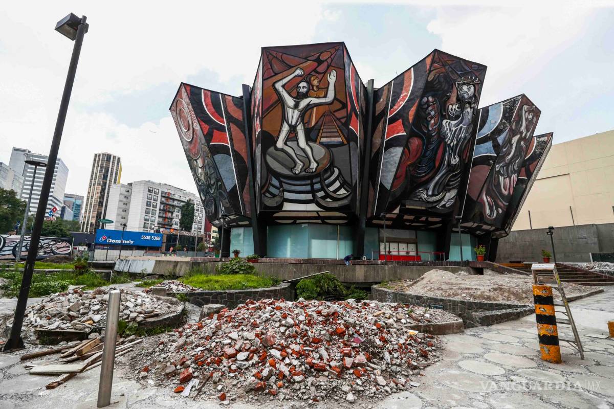 Polyforum Cultural Siqueiros, urge ser rescatado y restaurado