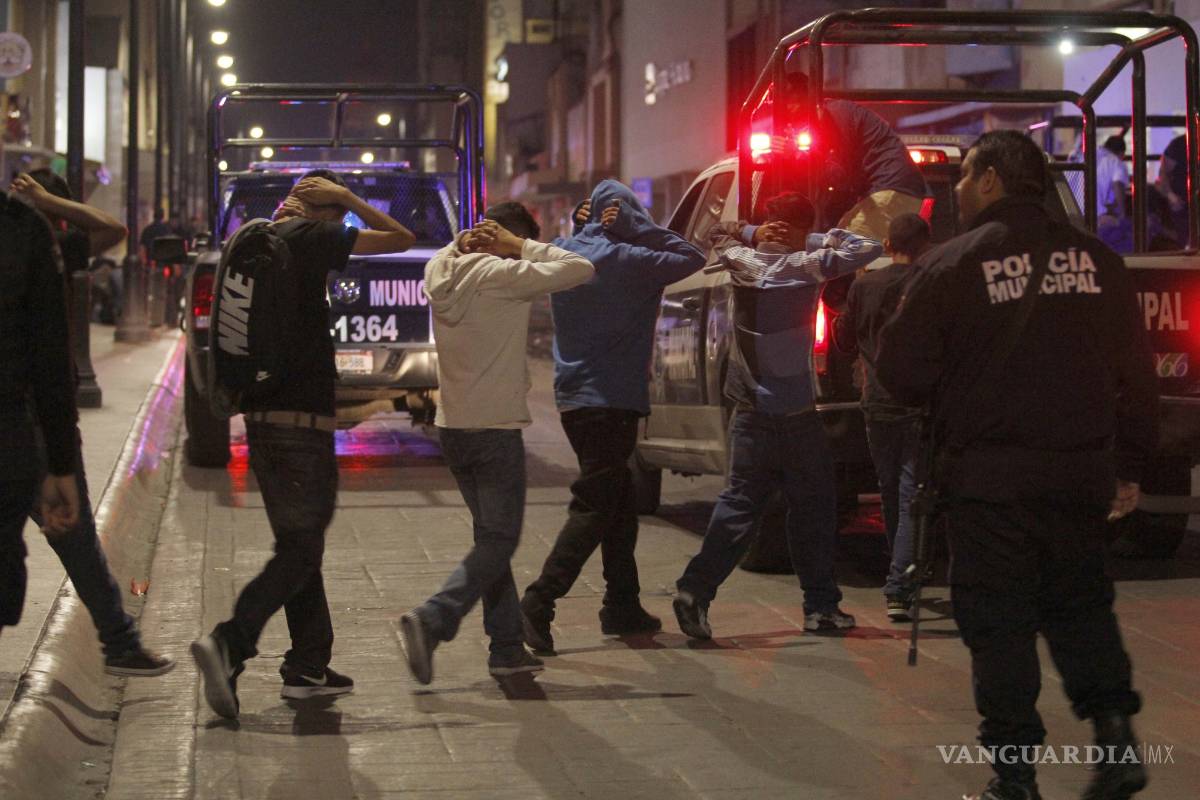 Acusan a policías de abuso y robo tras operativo en el Safari Fest en Saltillo