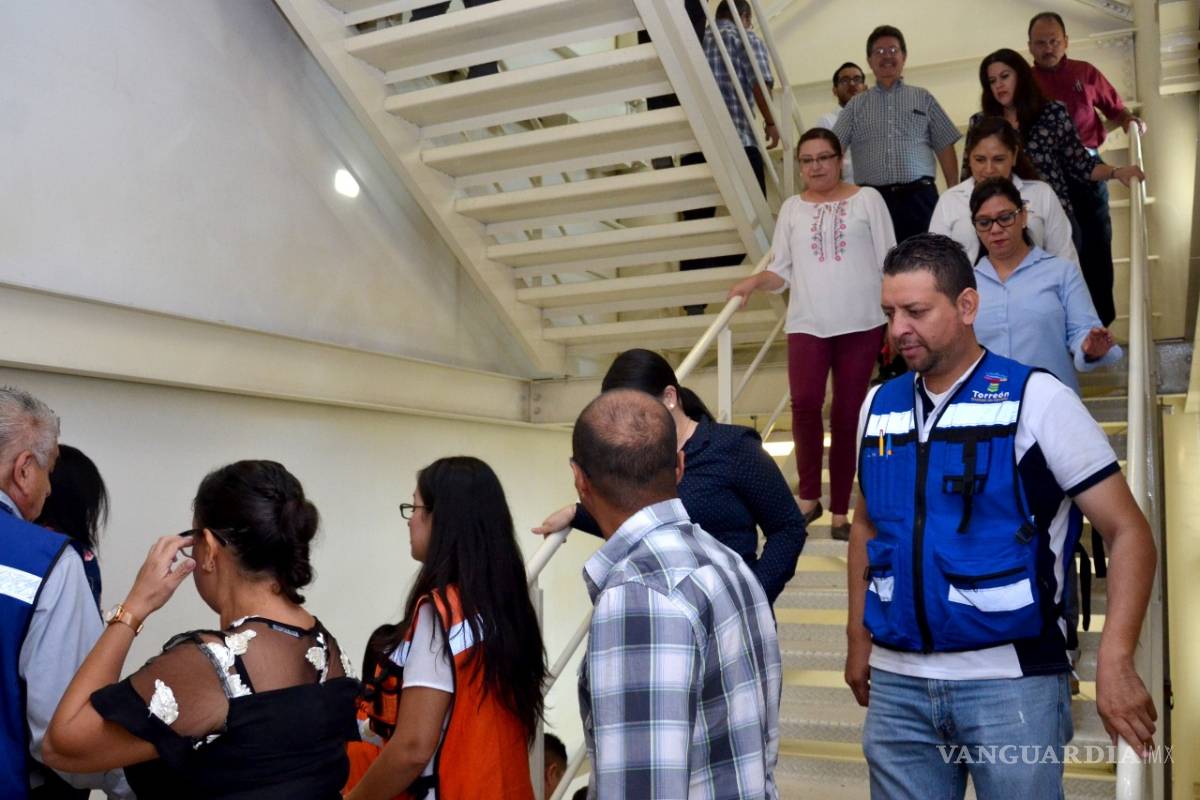 En nueve minutos evacuan Presidencia Municipal de Torreón en macro simulacro
