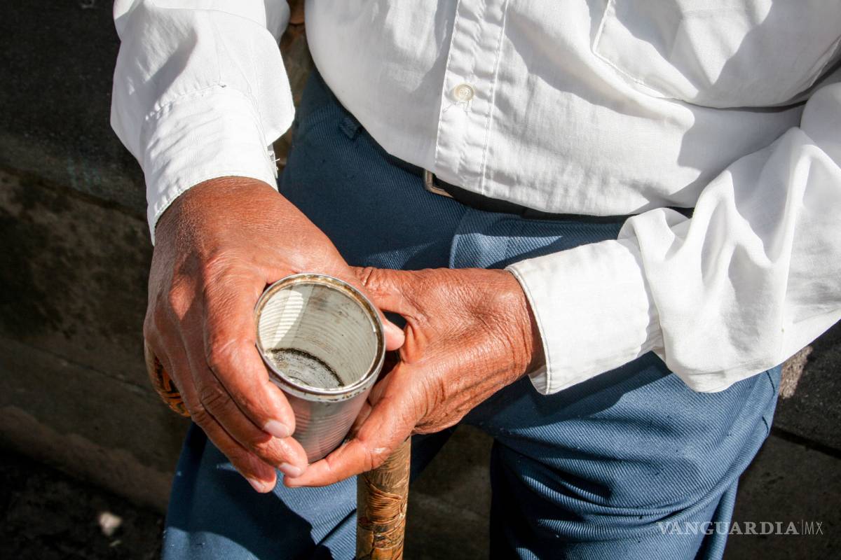 Saltillo podría regular el ‘boteo’ en las calles