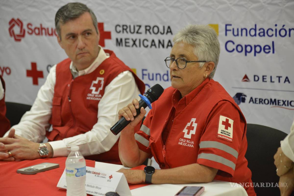 $!El evento tuvo la presencia de autoridades como Raúl Gerardo Salinas Valdés, delegado estatal de Cruz Roja, y Sergio Gerardo Pérez Jiménez, presidente de la Cruz Roja Saltillo.