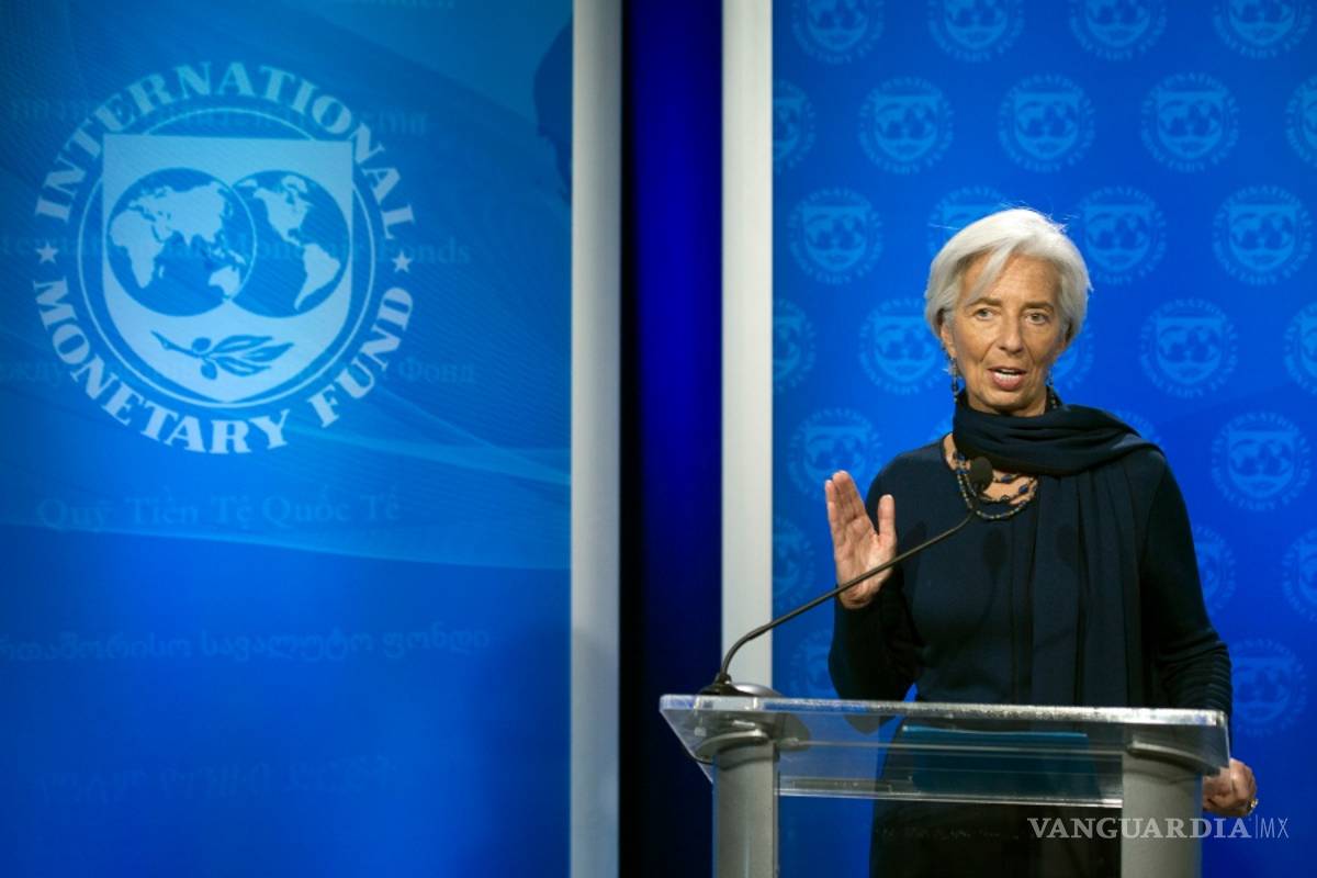 Recogen miles de firmas para repetir juicio contra Christine Lagarde
