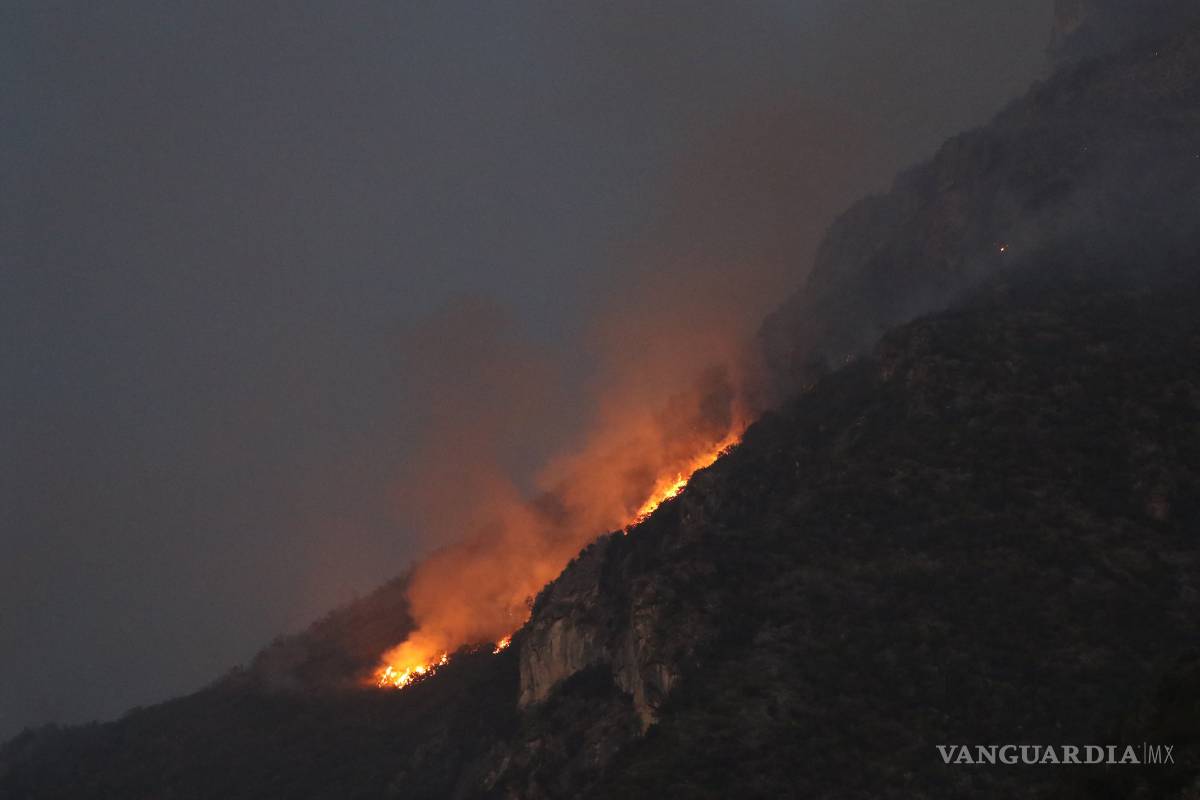 $!¡Zapalinamé, a salvo!, controlan al cien por ciento el incendio en cañón de San Lorenzo en Saltillo