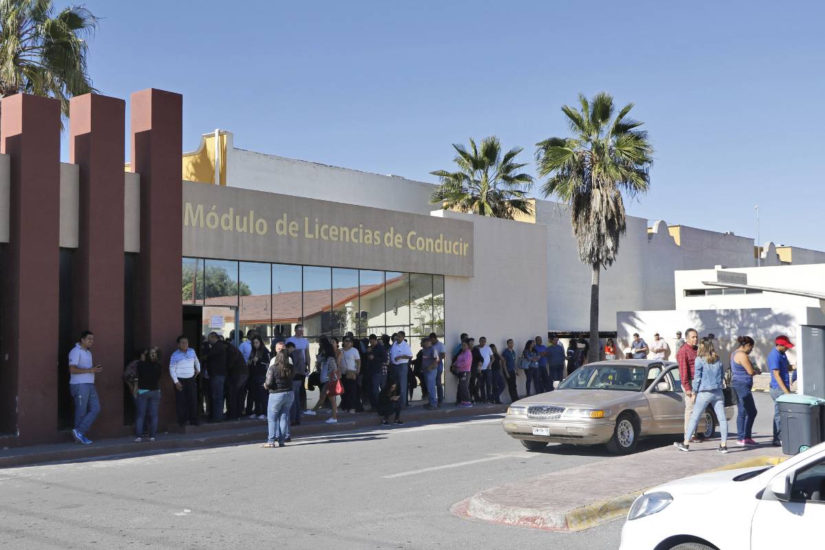 No habrá descanso para la expedición de licencias