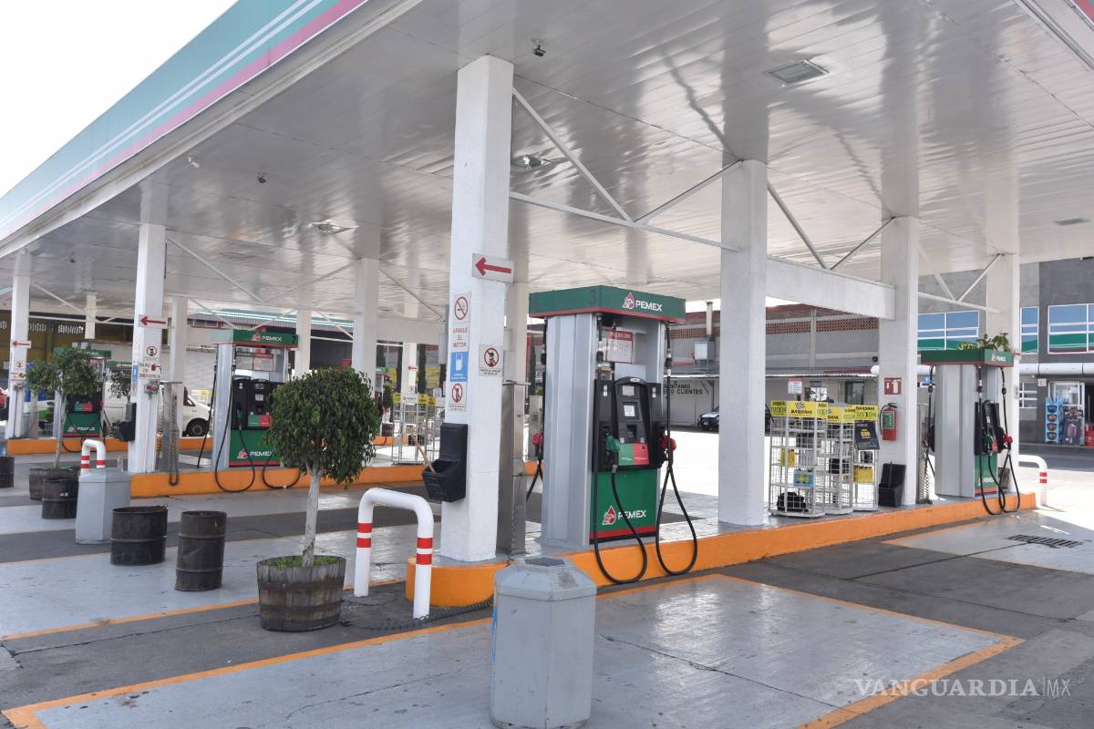 Advierte AMLO a empresarios: Si abusan haremos nuestra propia red de gasolineras