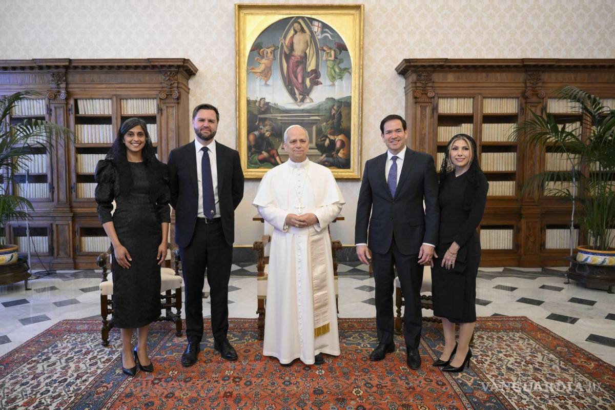 $!El papa León XIV, el vicepresidente, J. D. Vance, y a su esposa, Usha Vance, el l secretario de Estado, Marco Rubio, y a su esposa, Jeanette Dousdebes Rubio.