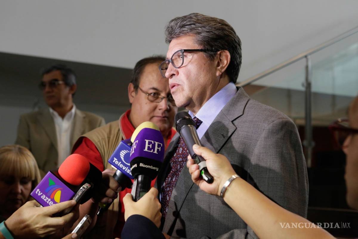 Morena escuchará a banqueros antes de aprobar eliminación de comisiones: Monreal