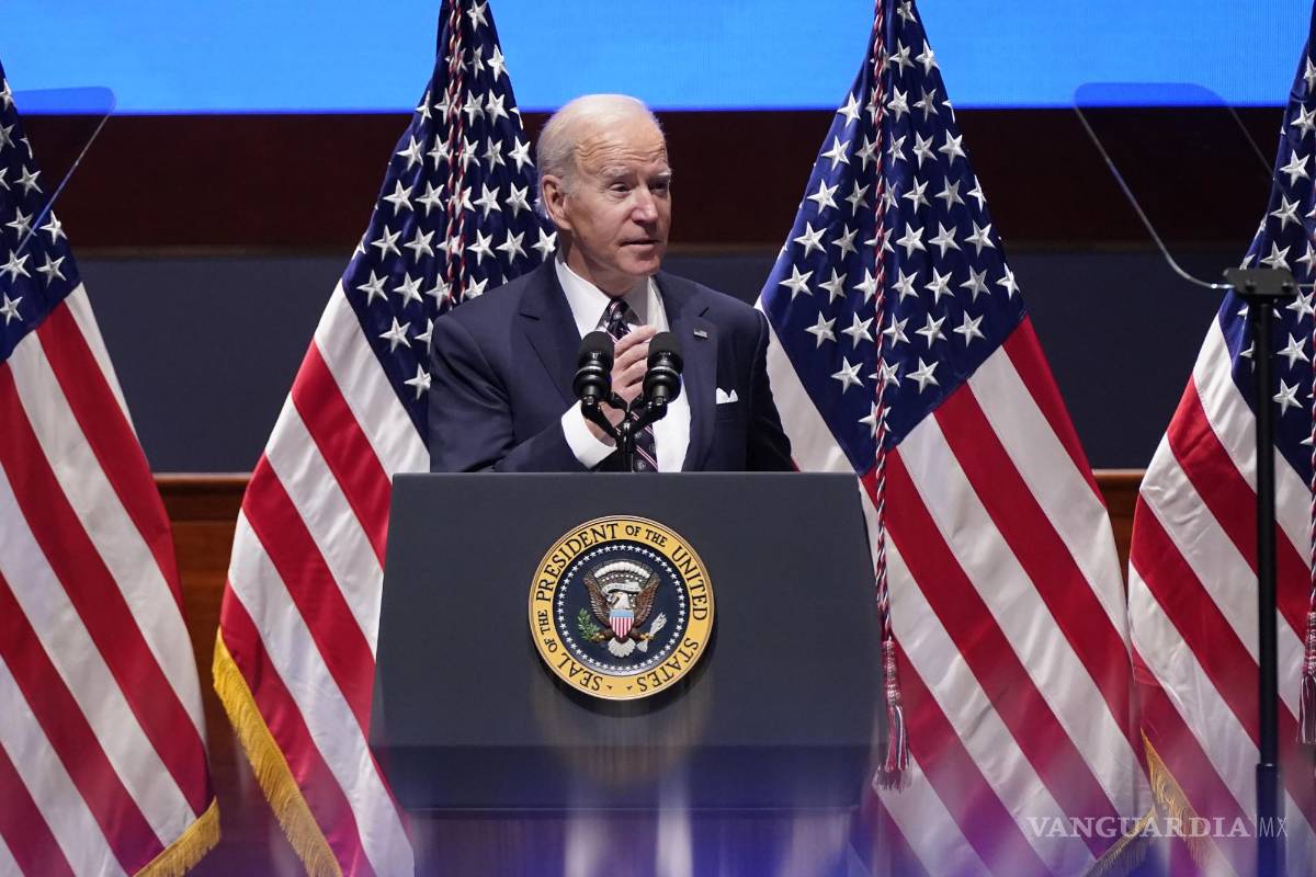 Pone en alerta al mundo: Pide Biden a estadunidenses que abandonen Ucrania por aumento de tensión con Rusia