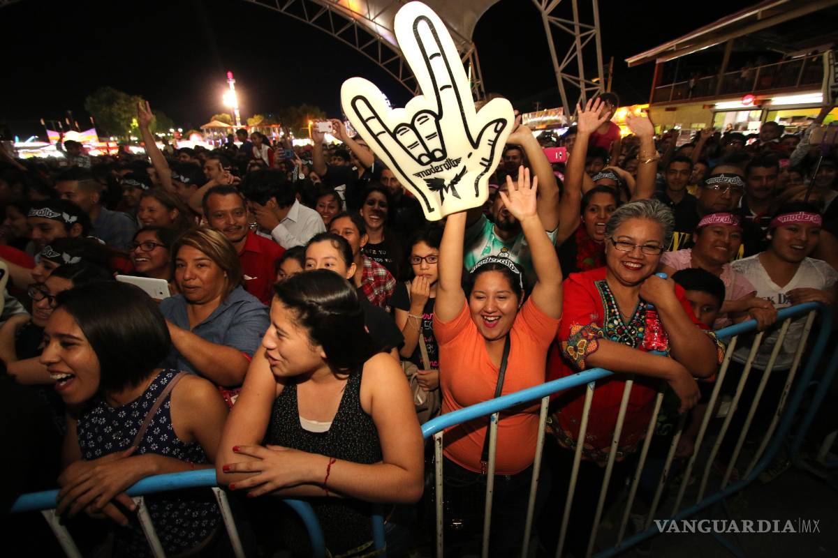 $!Moderatto: Dejan su caos y su guitarra en Saltillo