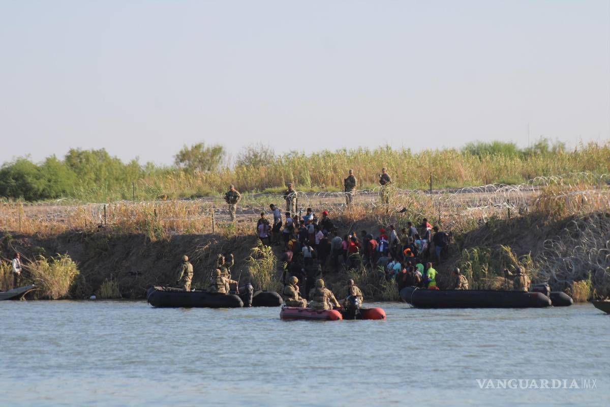 $!El número de familias que cruzan a los Estados Unidos se ha incrementado y se espera que la cifra rompa el récord histórico.