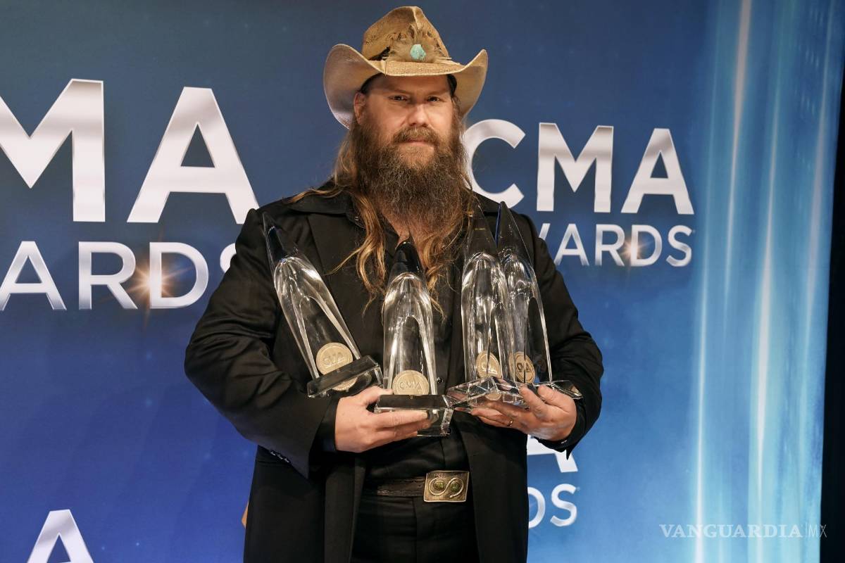 Chris Stapleton gana 6 Premios de la Asociación de Música Country