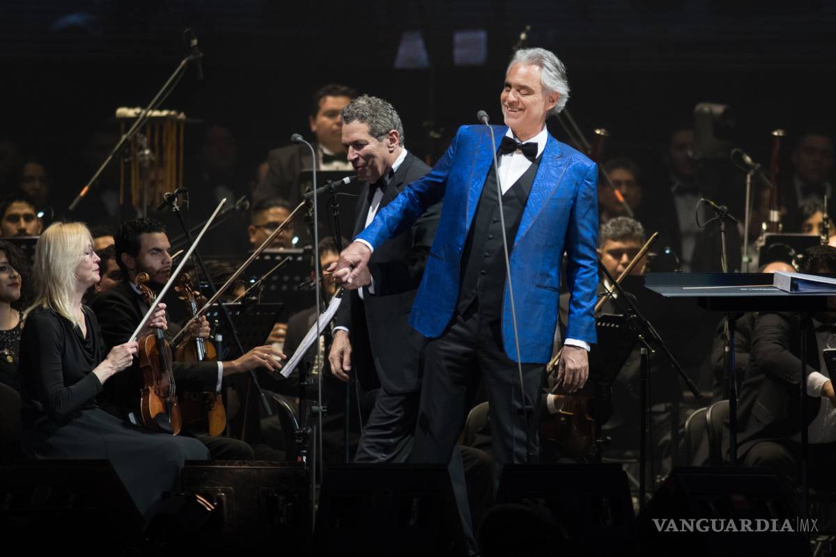 Andrea Bocelli pinta con su voz una obra de arte aunado de la Orquesta Filarmónica del Desierto de Coahuila