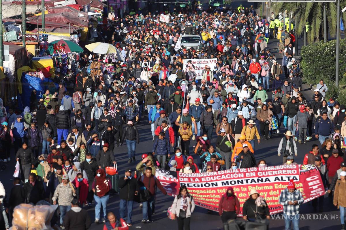 Se planta CNTE en la Cámara de Diputados... y amenaza con protestas en Mundial de 2026