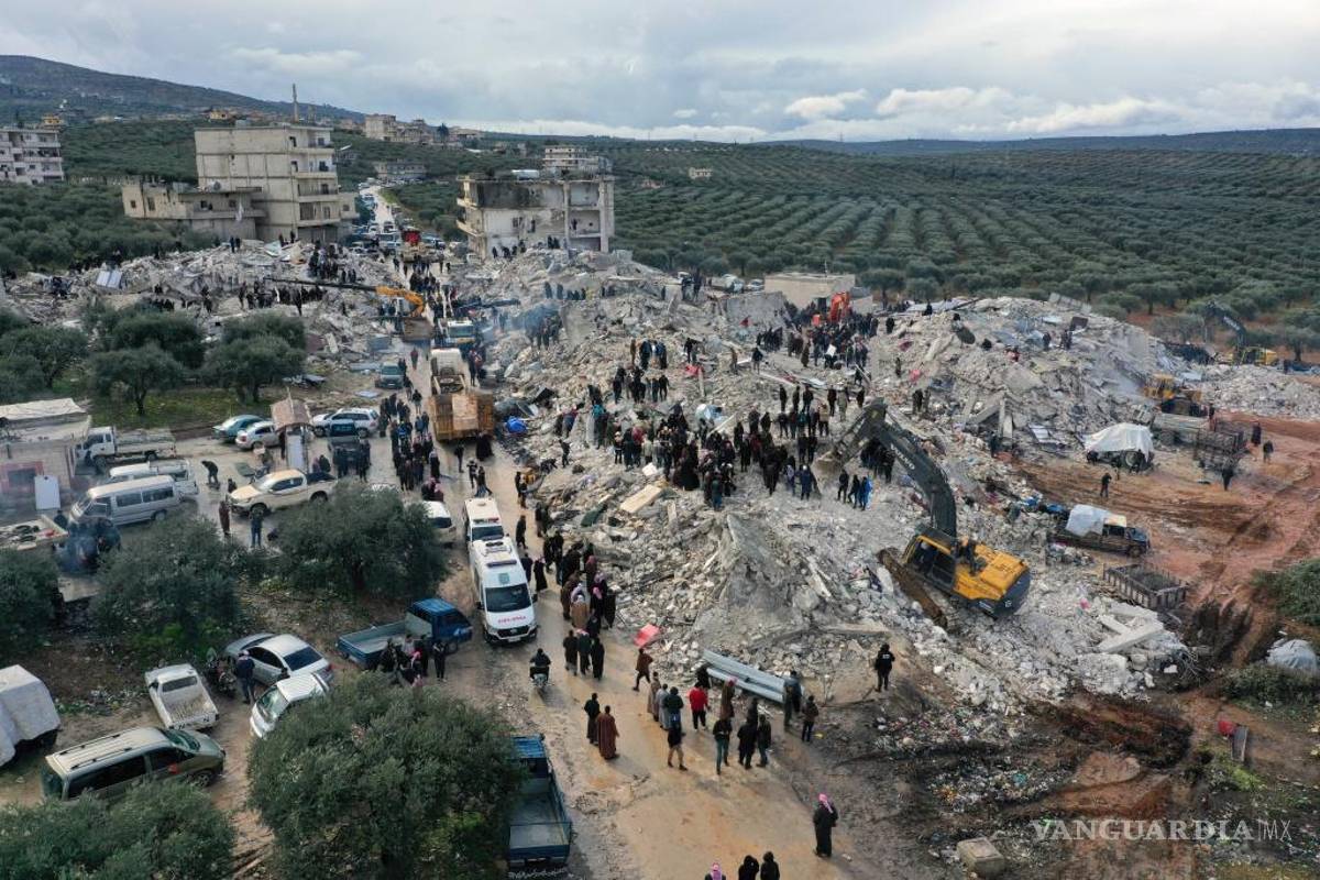 Fuerte terremoto de magnitud 7.8 remece a Turquía y Siria (Fotos)