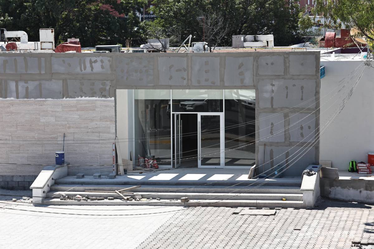 $!La fachada del antiguo Hospital del Niño en Saltillo luce completamente renovada para albergar el nuevo Centro de Atención en Adicciones, un proyecto estatal que busca atender a personas que han pasado por procesos de rehabilitación.