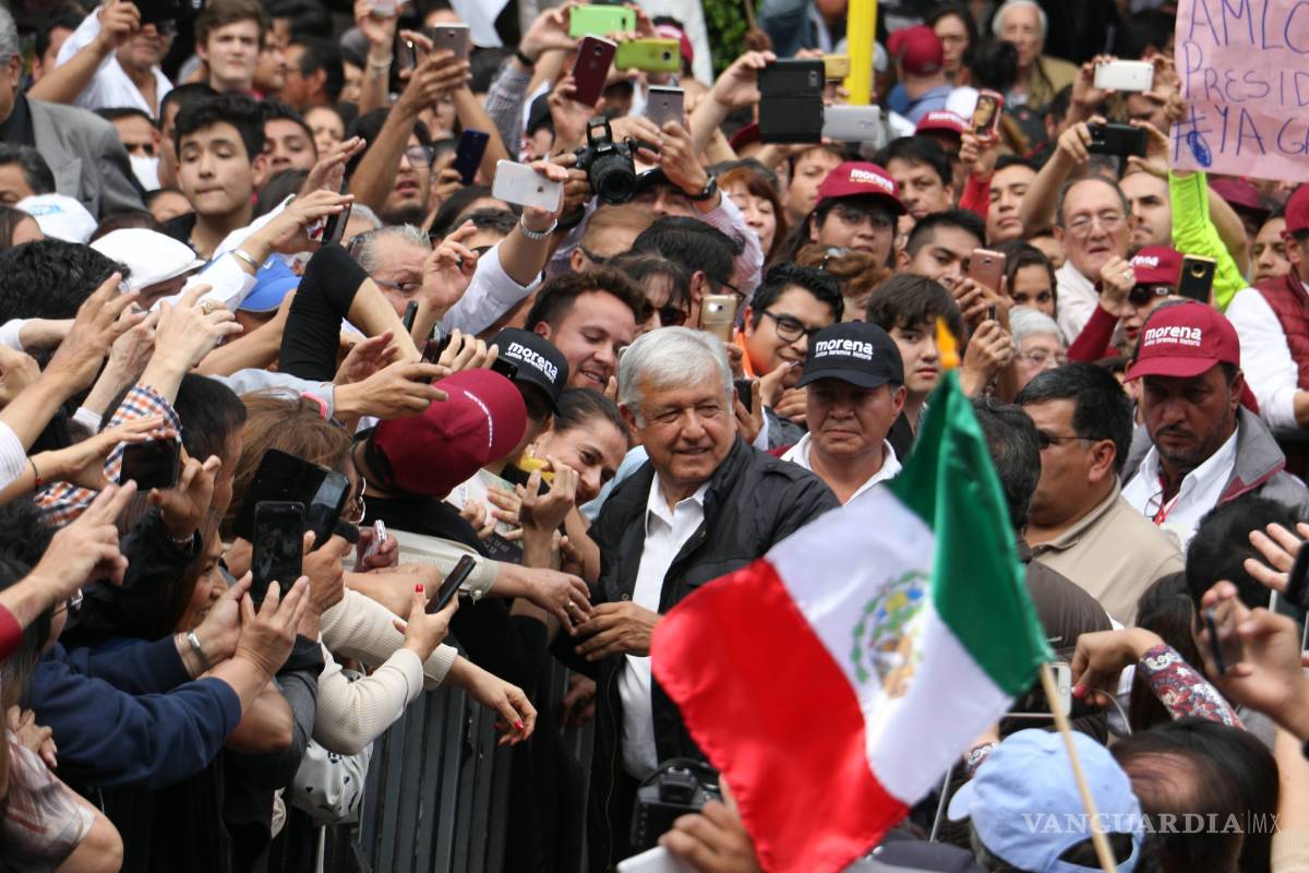 AMLO también lidera intención de voto entre los paisanos que viven en EU